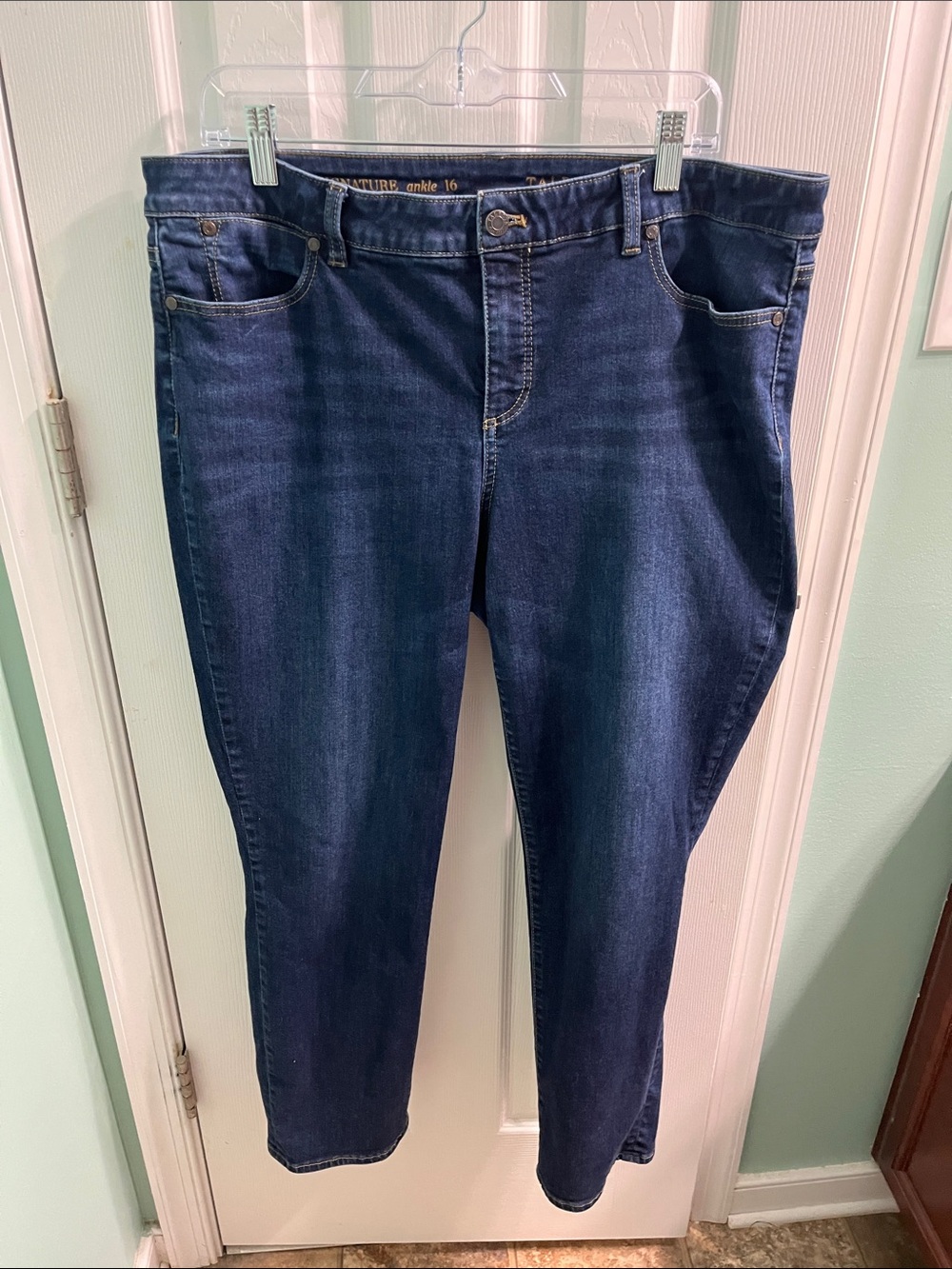 Talbots Dark Blue Ankle Jeans - Slim Cropped Fit